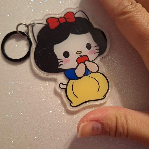 Snow White Kitty Acrylic Keychain Clip Oversized purse charm New - Picture 4 of 5